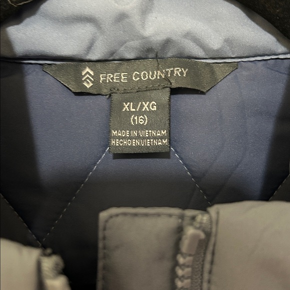 Free Country Navy Quilted Vest - Picture 2 of 4